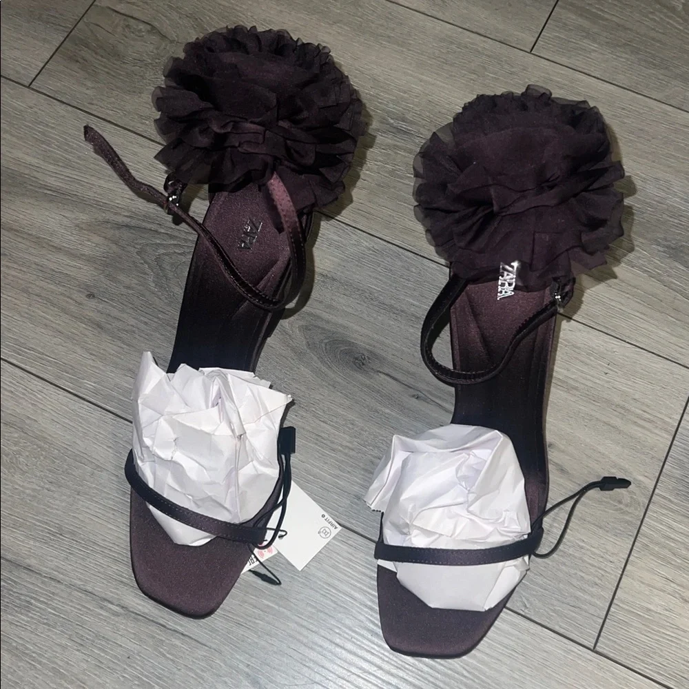 Zara step out